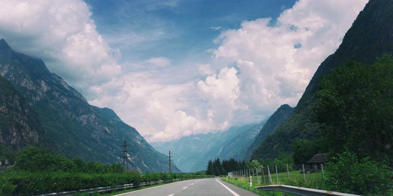 筑牢工厂安全第一道防线:红外对射与电子围栏技术深度解析